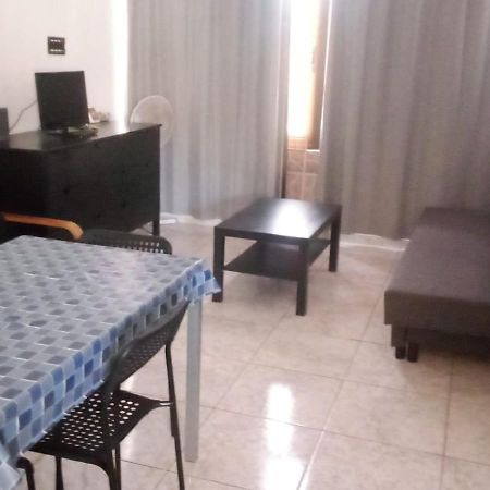 Primavera Appartement Tot 7 Personen Ideaal Voor Backpackers Арона Екстериор снимка